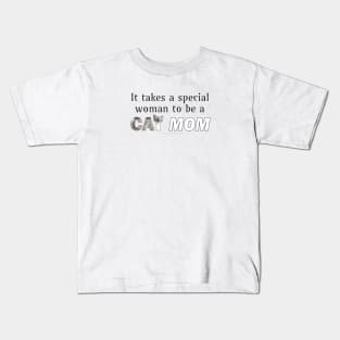 It takes a special woman to be a cat mom - white long hair cat oil painting word art Kids T-Shirt